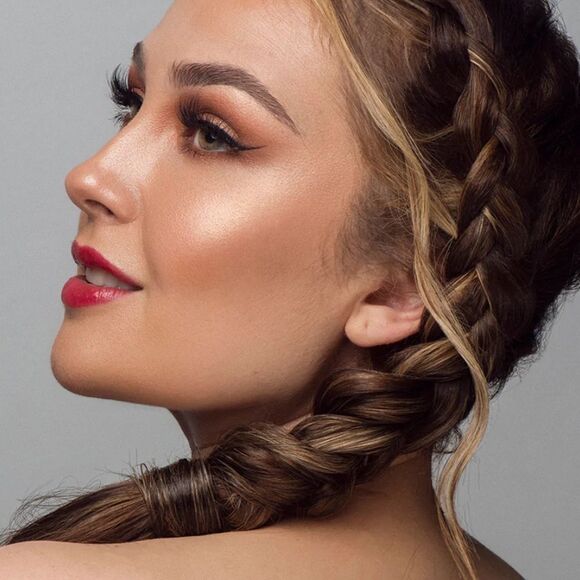 Kenia Ontiveros Beauty Glow and Go Kit 6 products in one pretty palette NEW - Picture 4 of 8